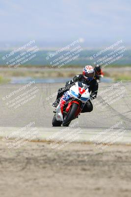media/May-25-2025-Lets Ride (Sun) [[0ff033e448]]/B Group/1120am (Grapevine)/